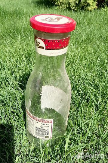 Бутылка стеклянная