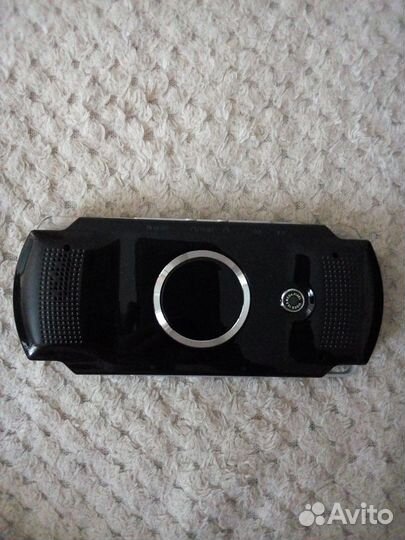 Игровая консоль