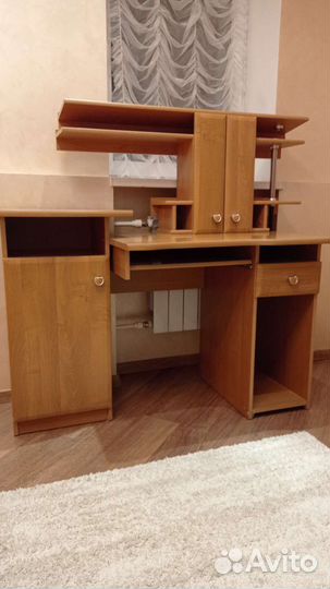 Компьютерный стол