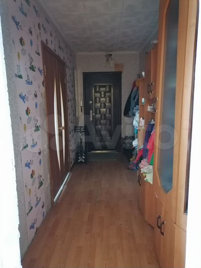 4-к. квартира, 77 м², 8/10 эт.