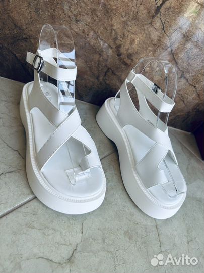 Сандали Белые 38 р