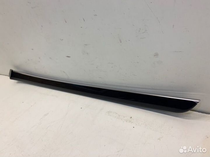 Накладка обшивки двери левая Mercedes-Benz S-Class