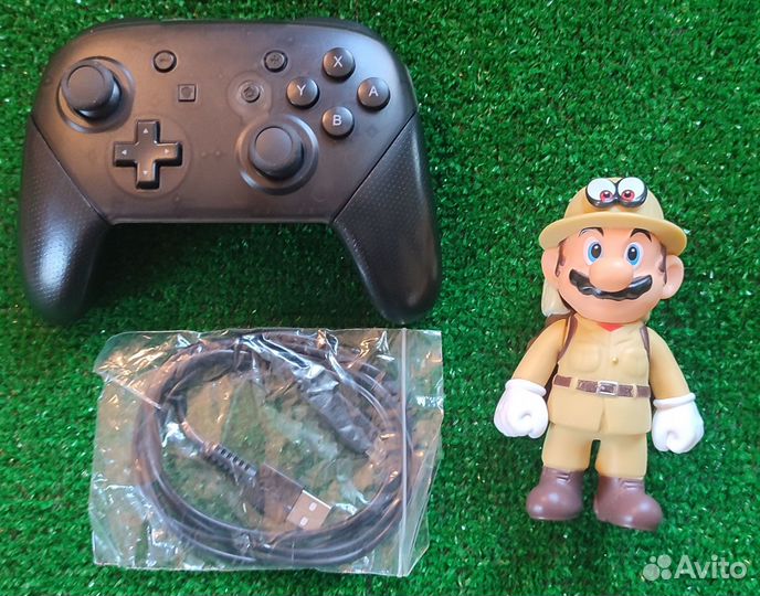 Геймпады и джойконы для Nintendo Switch в Марио