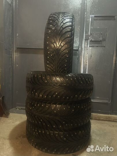 Sava Eskimo Stud 225/60 R17 T