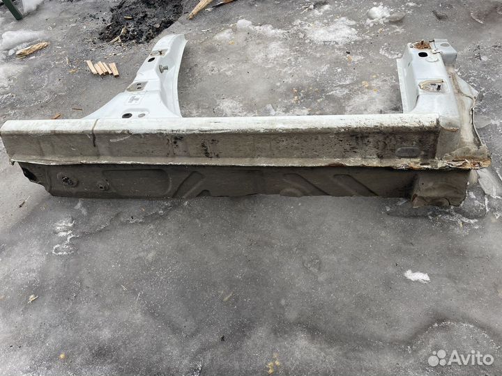 Порог правый Renault Logan 1 с 2004-2015 год