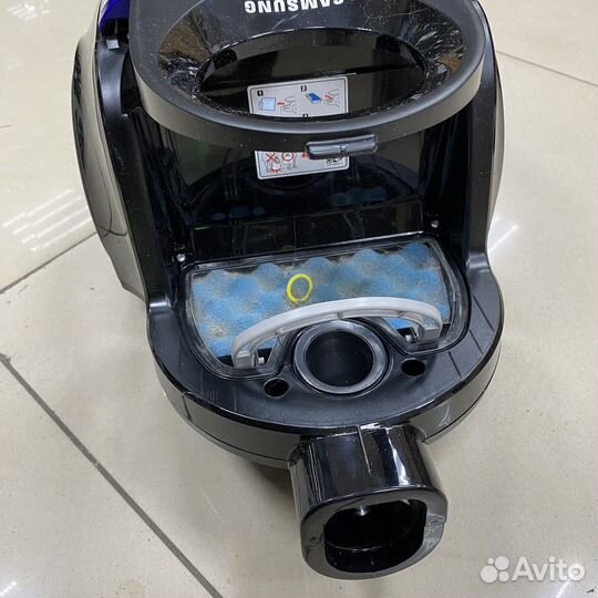 Пылесос Samsung SC18M2120SB