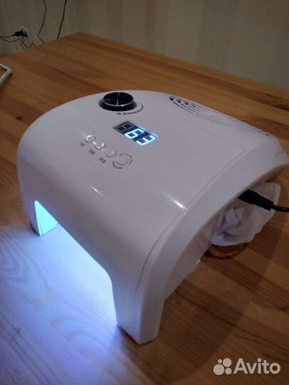 Уф лампа для ногтей