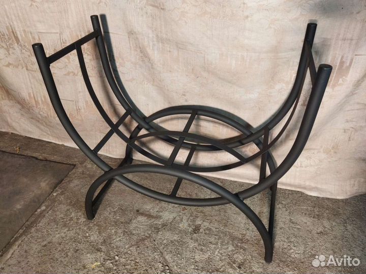 Дровница, дровник