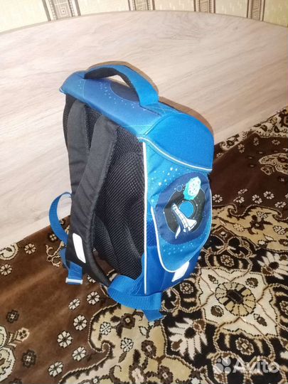 Рюкзак школьный