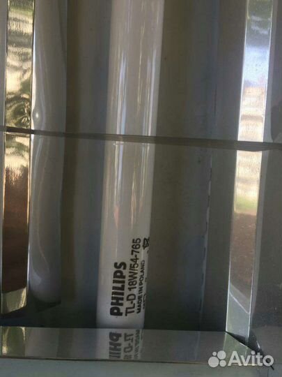 Светильник потолочный с 4 люминесцентными лампами