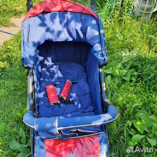 Прогулочная коляска