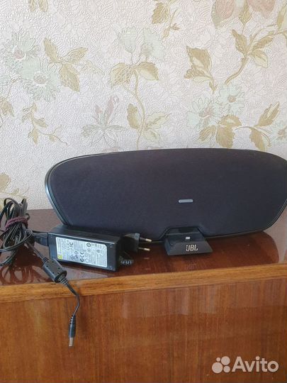 Колонка JBL