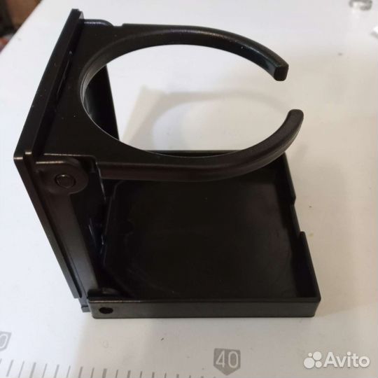 Подставка для стаканов для автомобилистов