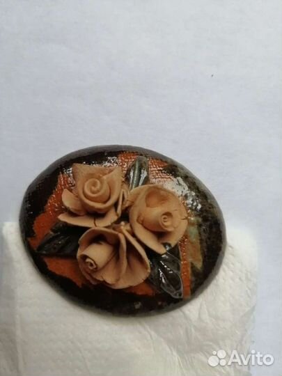 Броши из натуральной кожи и меха