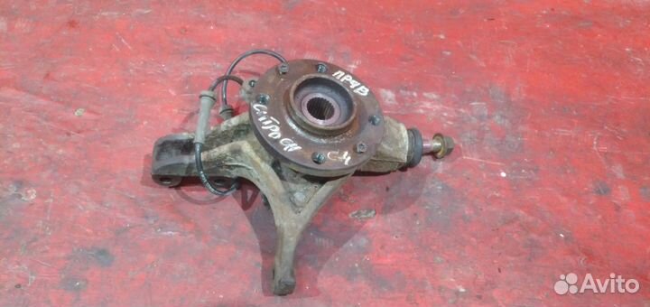 Ситроен С4 кулак передний правый Citroen C4 с абс