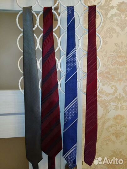 Галстуки, бабочки, воротники, платки