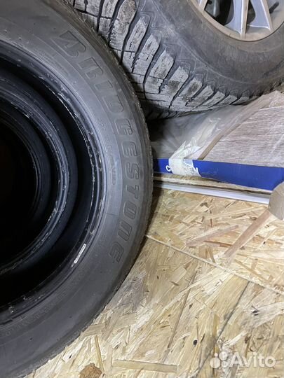 Bridgestone Dueler H/T 684II 265/60 R18