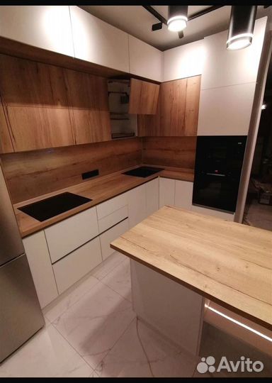 Кухня под потолок в кредит