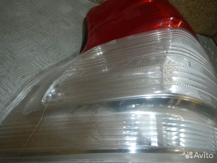 Б/У Б/У Фонарь задний левый, Toyota (Тойота) -land