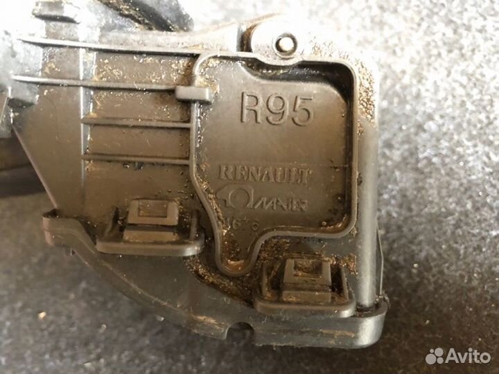 Лючок бензобака (топливного бака) в сборе Renault