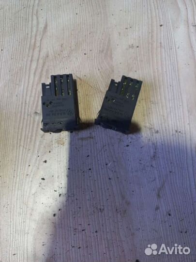 Кнопка включения обогрева сидений BMW E38 E39