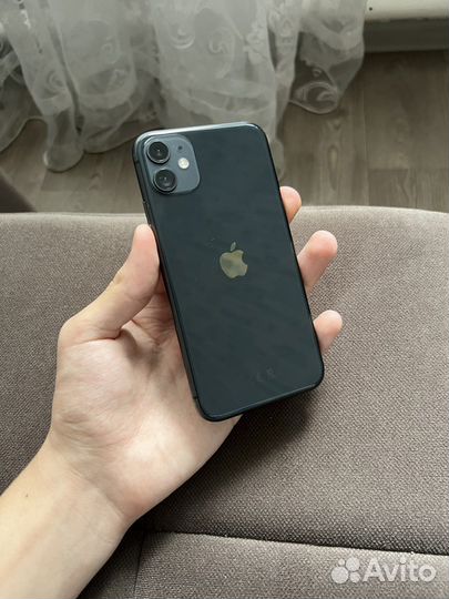 Телефон iPhone 11 64 gb