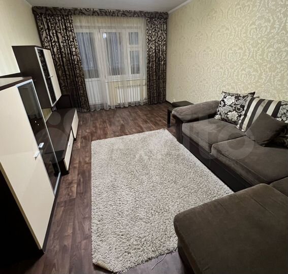 2-к. квартира, 58 м², 2/10 эт.
