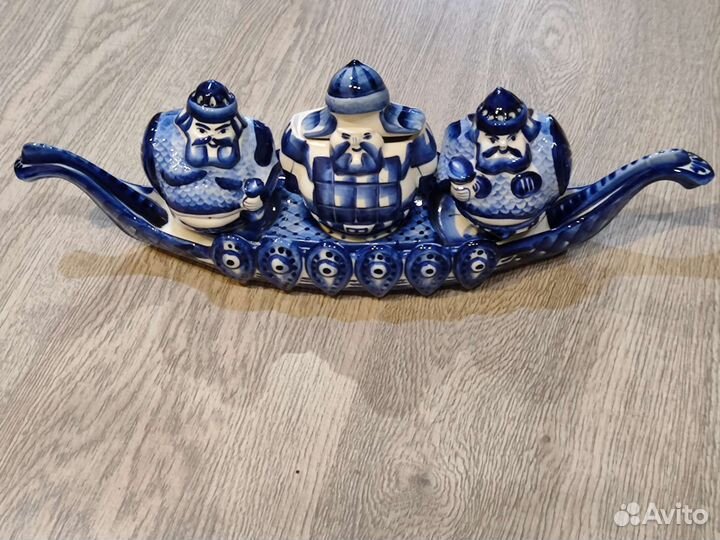 Фарфоровая посуда гжель