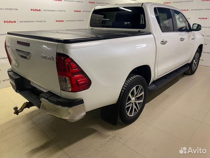 Toyota Hilux 2.8 AT, 2016, 139 280 км