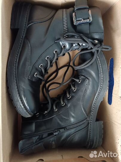 Ботинки женские