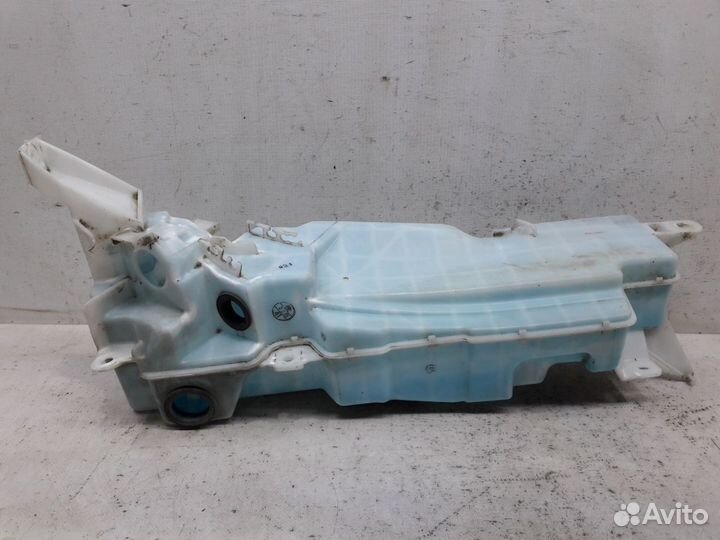 Бачок омывателя Toyota Land Cruiser 200 2007