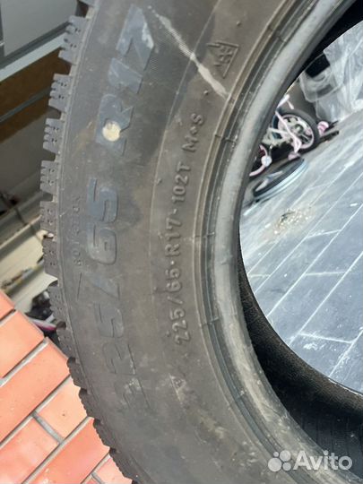 Pirelli Formula Ice 225/65 R17