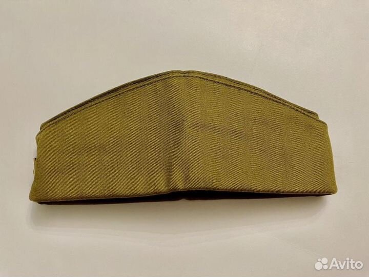 Военная пилотка со здездой