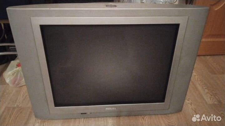 Телевизор philips 70см