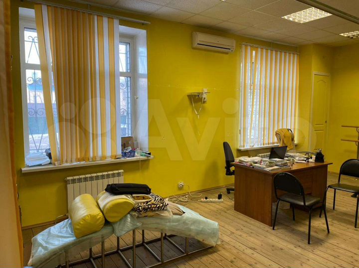 4-к. квартира, 158 м², 1/5 эт.
