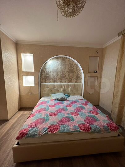 3-к. квартира, 83 м², 1/14 эт.