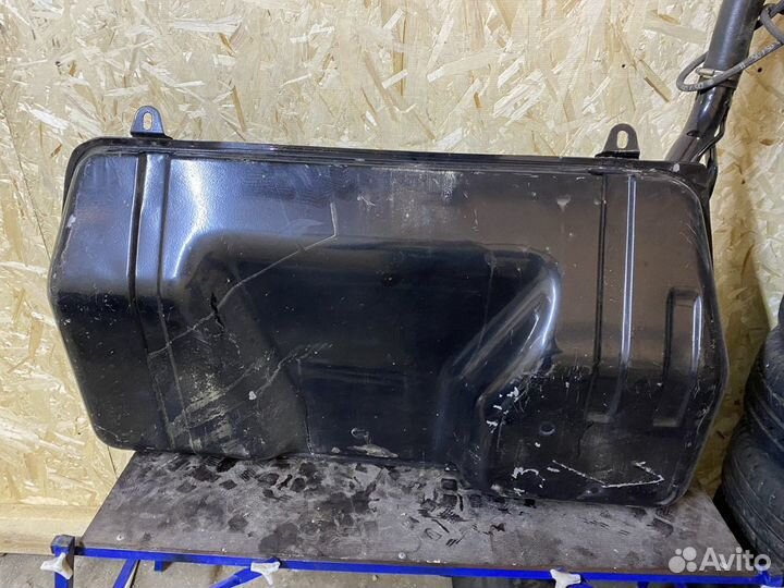 Топливный бак Chevrolet Niva