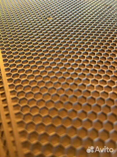 Пластиковая вощина