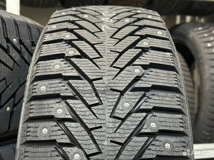 Amtel NordMaster Evo 215/55 R17 98T
