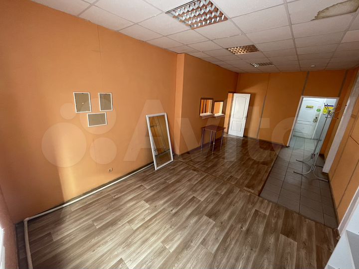 Торговая площадь, 60 м²