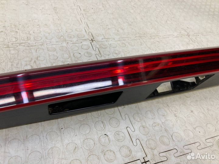 Отражатель крышки багажника Kia Cerato 4 BD 2018