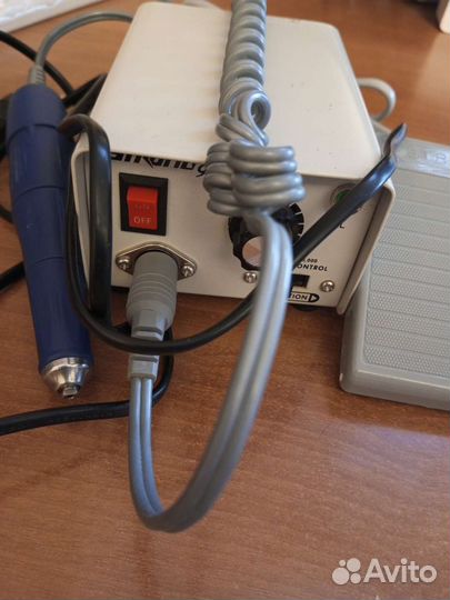 Аппарат для маникюра strong 90 с пылес. и расходн