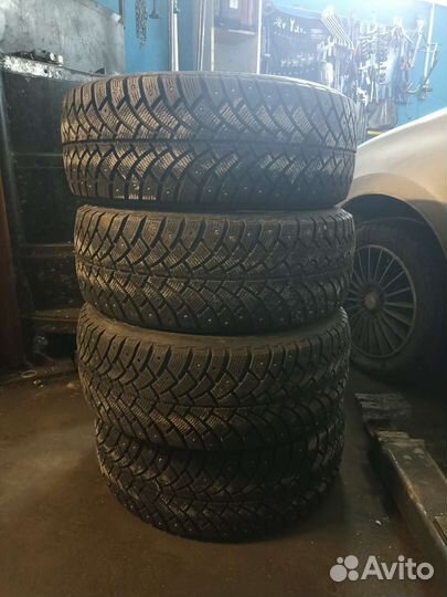 Bfgoodrich G-Force Stud 205/55 R16