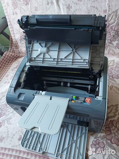 Принтер HP LJ P1102s