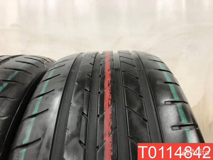 Goodyear EfficientGrip 235/45 R19 95V