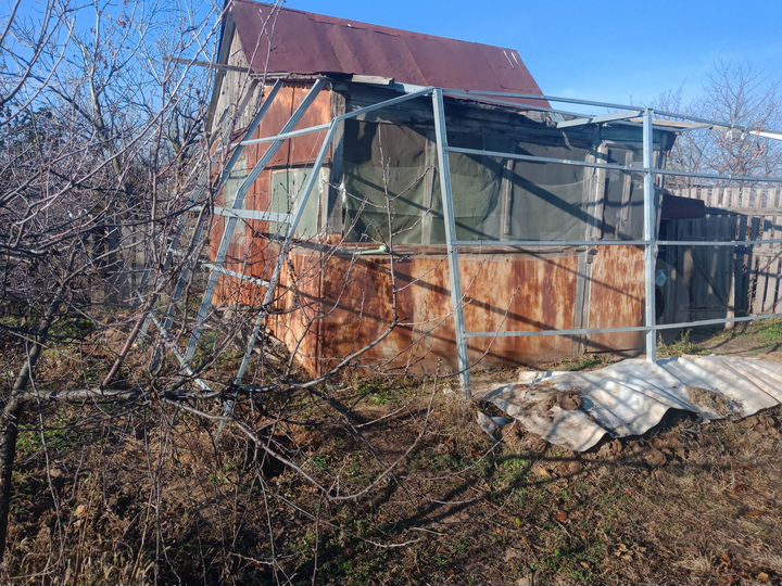 Дача 10 м² на участке 6 сот.