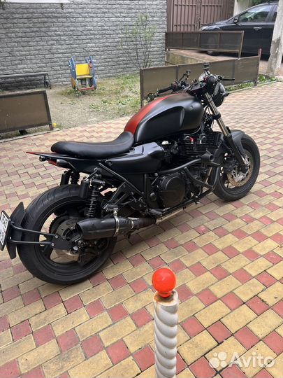 Yamaha XJR 1300