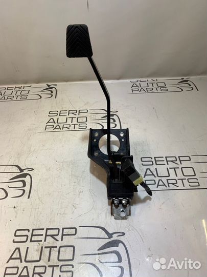 Педаль тормоза Kia Ceed ED купе G4GC 2.0 2009