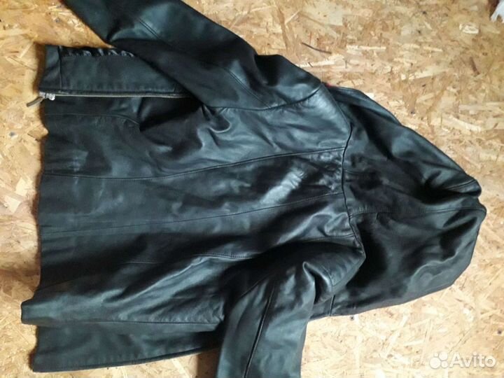 Куртка кожаная женская