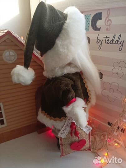 Новогодний гном